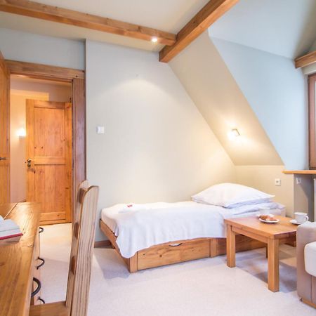 Apartamenty Chata Pod Reglami Zakopane Exterior photo